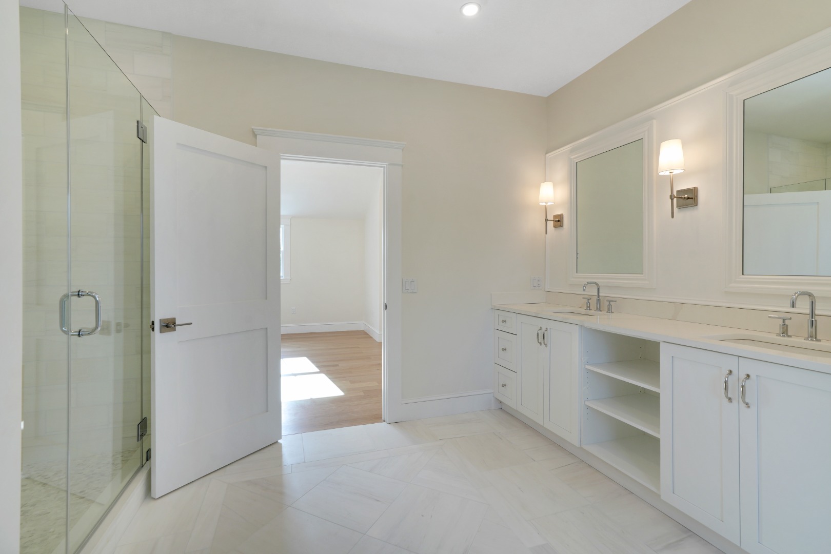 23 Pinehurst Road Edgartown, MA 02539 - Photo 37 of 57 a bathroom with a sink and a mirror