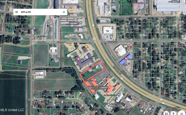 $300,000 | 629 Highway 82, Greenwood, MS 38930