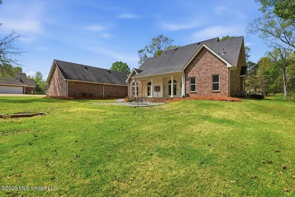 $459,900 | 1638 Suzanna Drive, Raymond, MS 39154