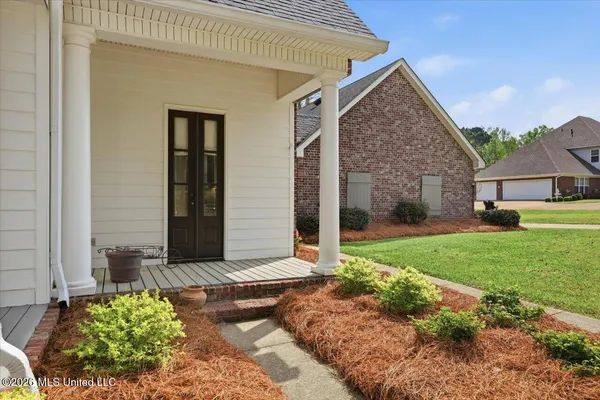 $459,900 | 1638 Suzanna Drive, Raymond, MS 39154