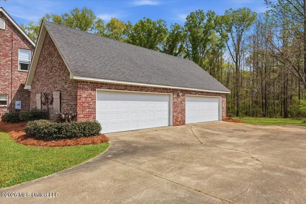 $459,900 | 1638 Suzanna Drive, Raymond, MS 39154