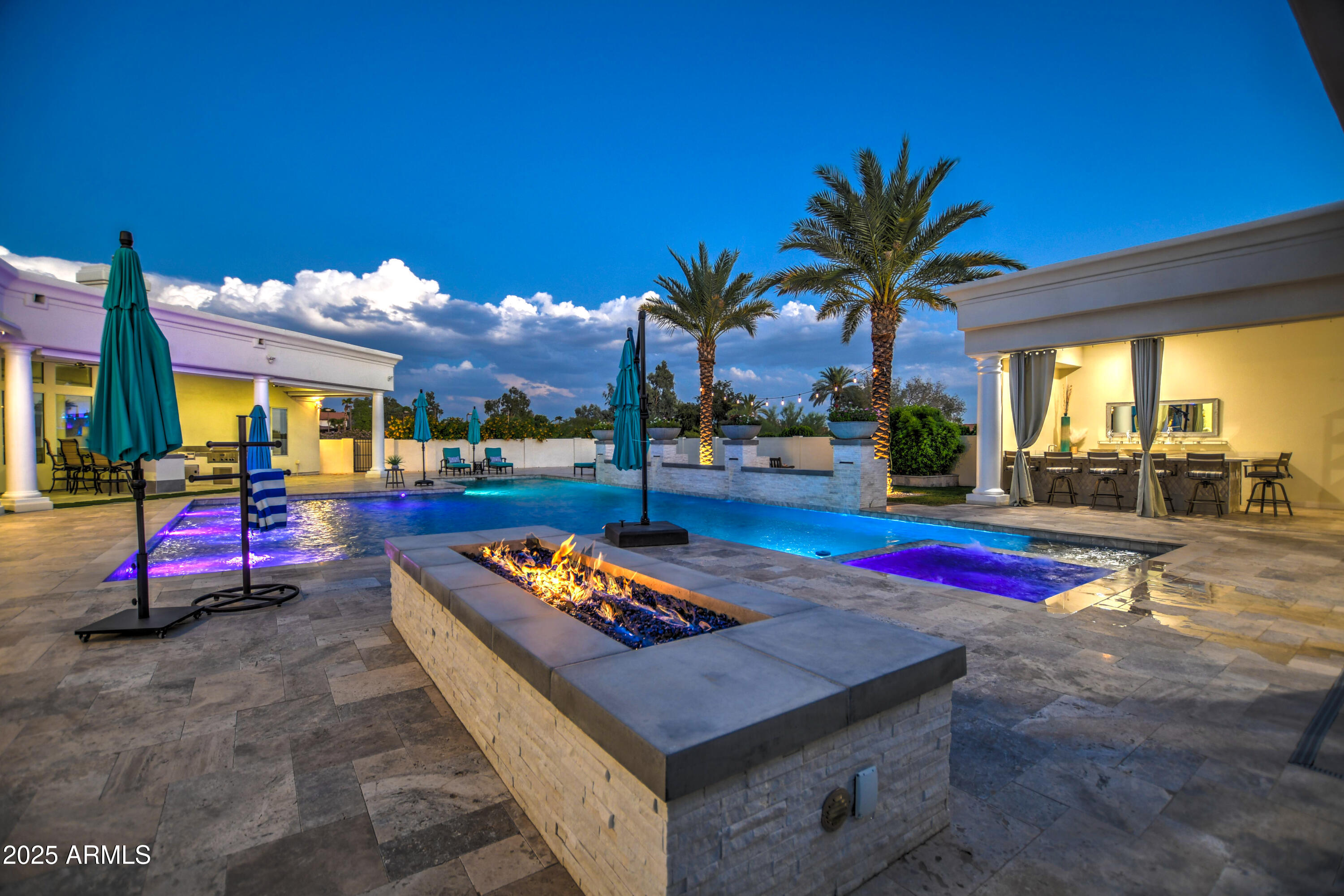 10651 East Cactus Road Scottsdale, AZ 85259 - Photo 103 of 126 Twilight 53