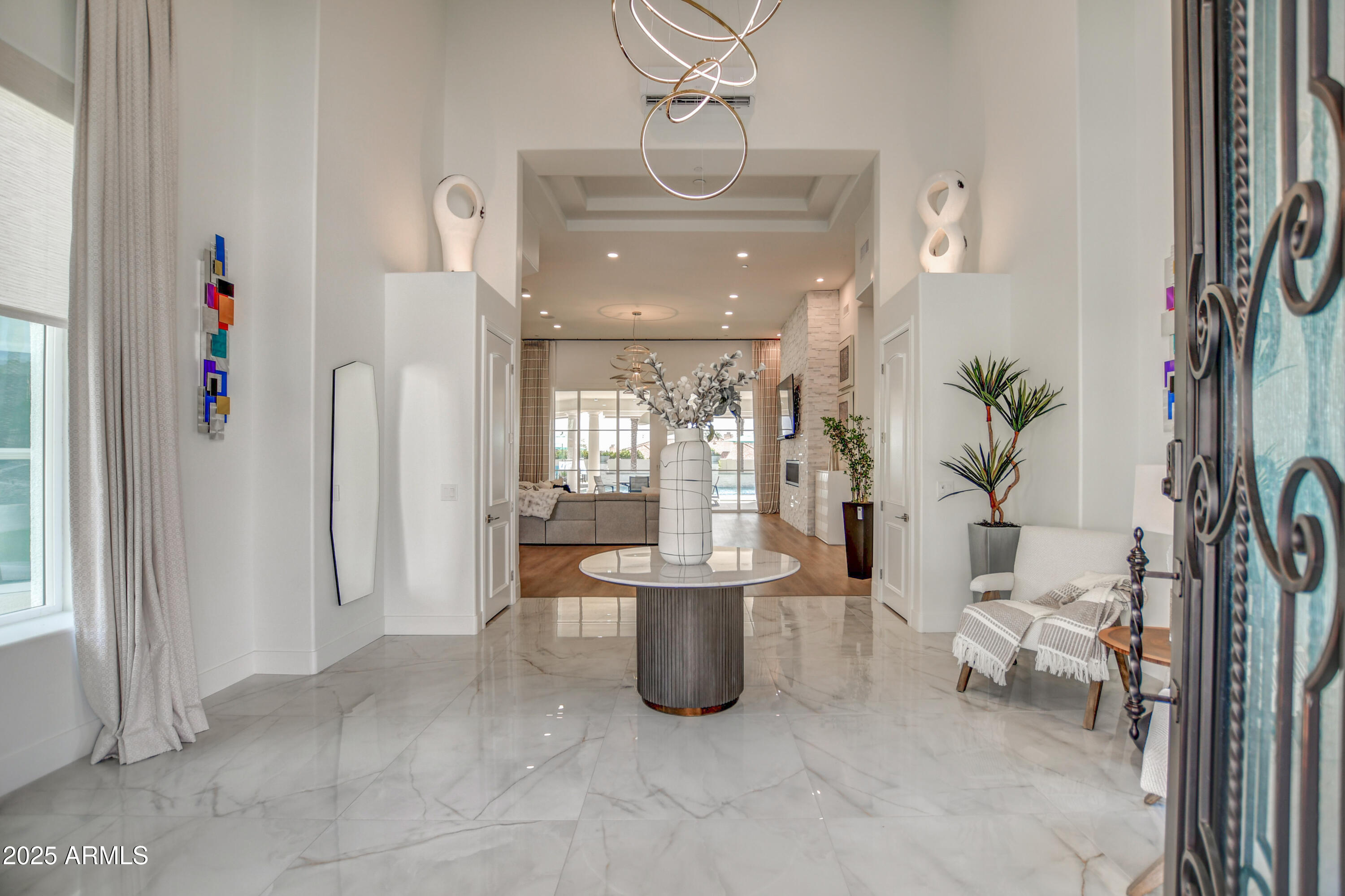 10651 East Cactus Road Scottsdale, AZ 85259 - Photo 12 of 126 Entry 3