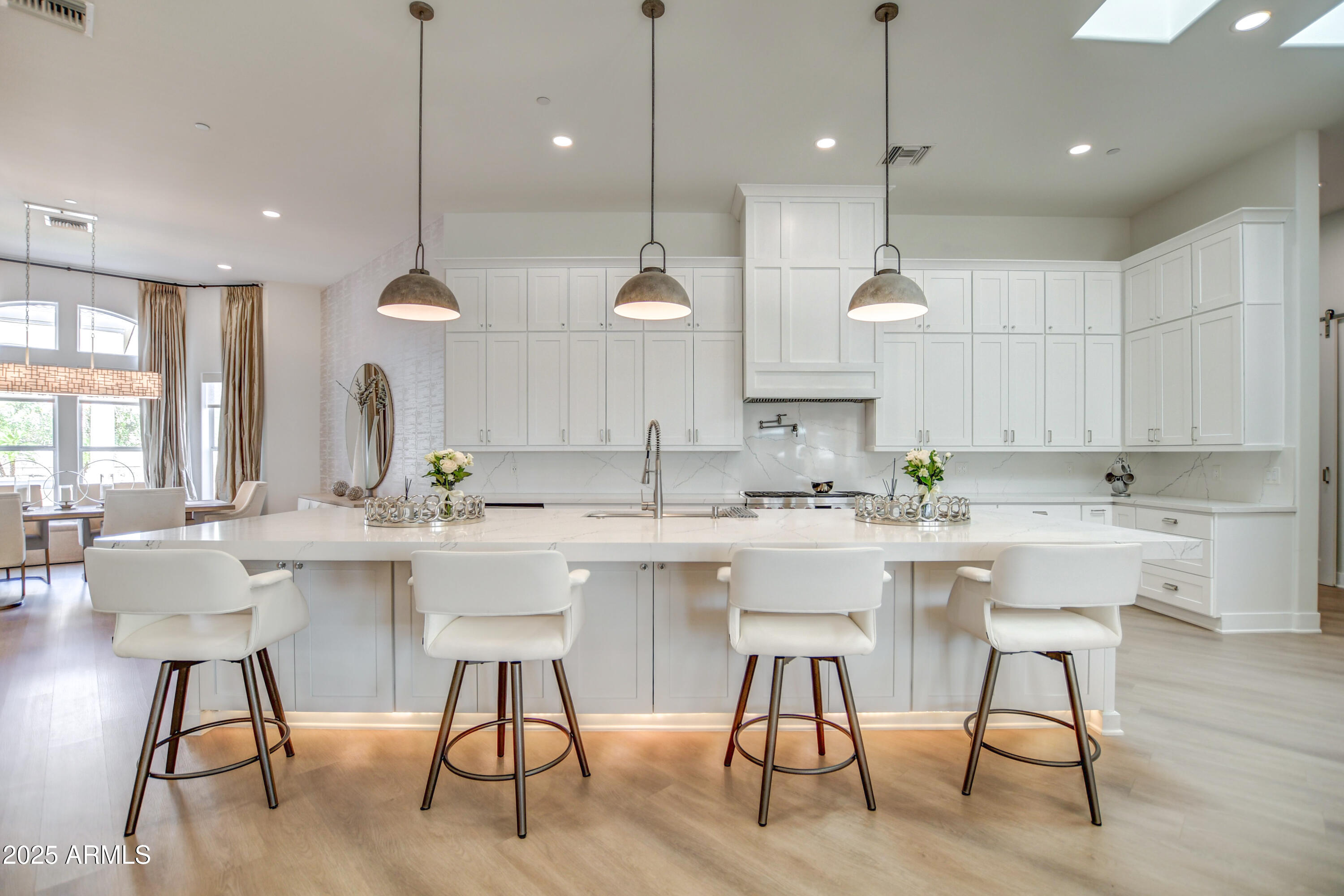 10651 East Cactus Road Scottsdale, AZ 85259 - Photo 30 of 126 Kitchen 5