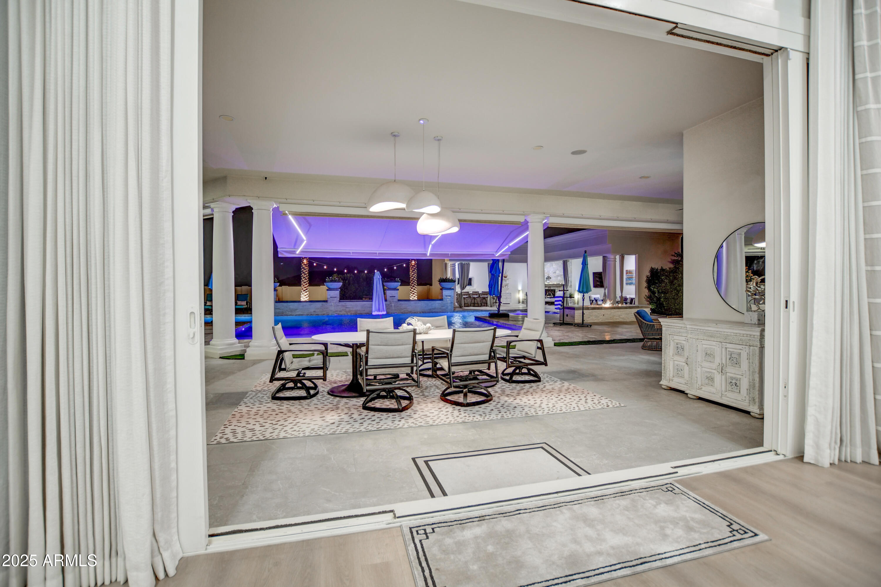 10651 East Cactus Road Scottsdale, AZ 85259 - Photo 50 of 126 Living 14