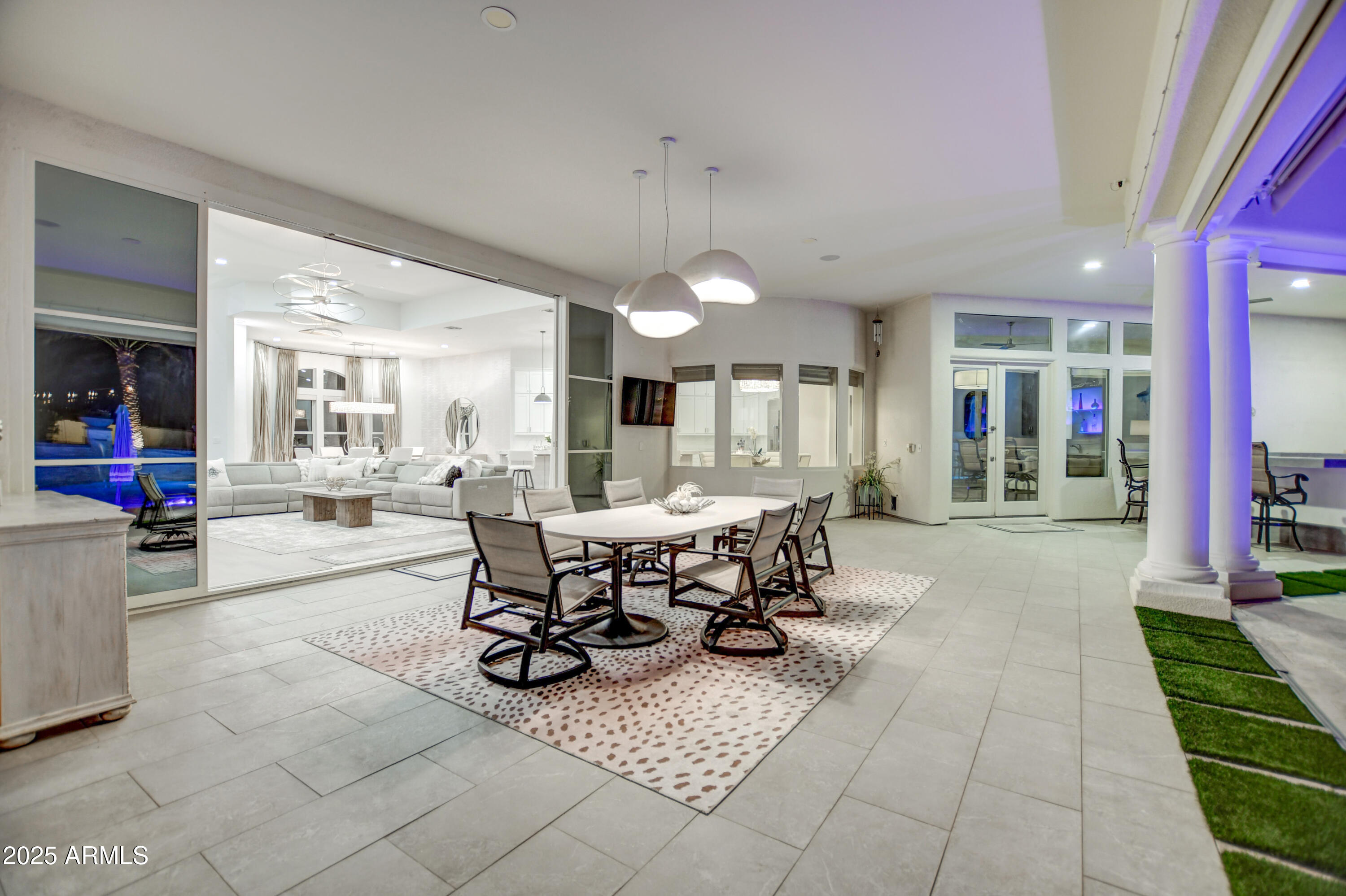 10651 East Cactus Road Scottsdale, AZ 85259 - Photo 54 of 126 Living 18