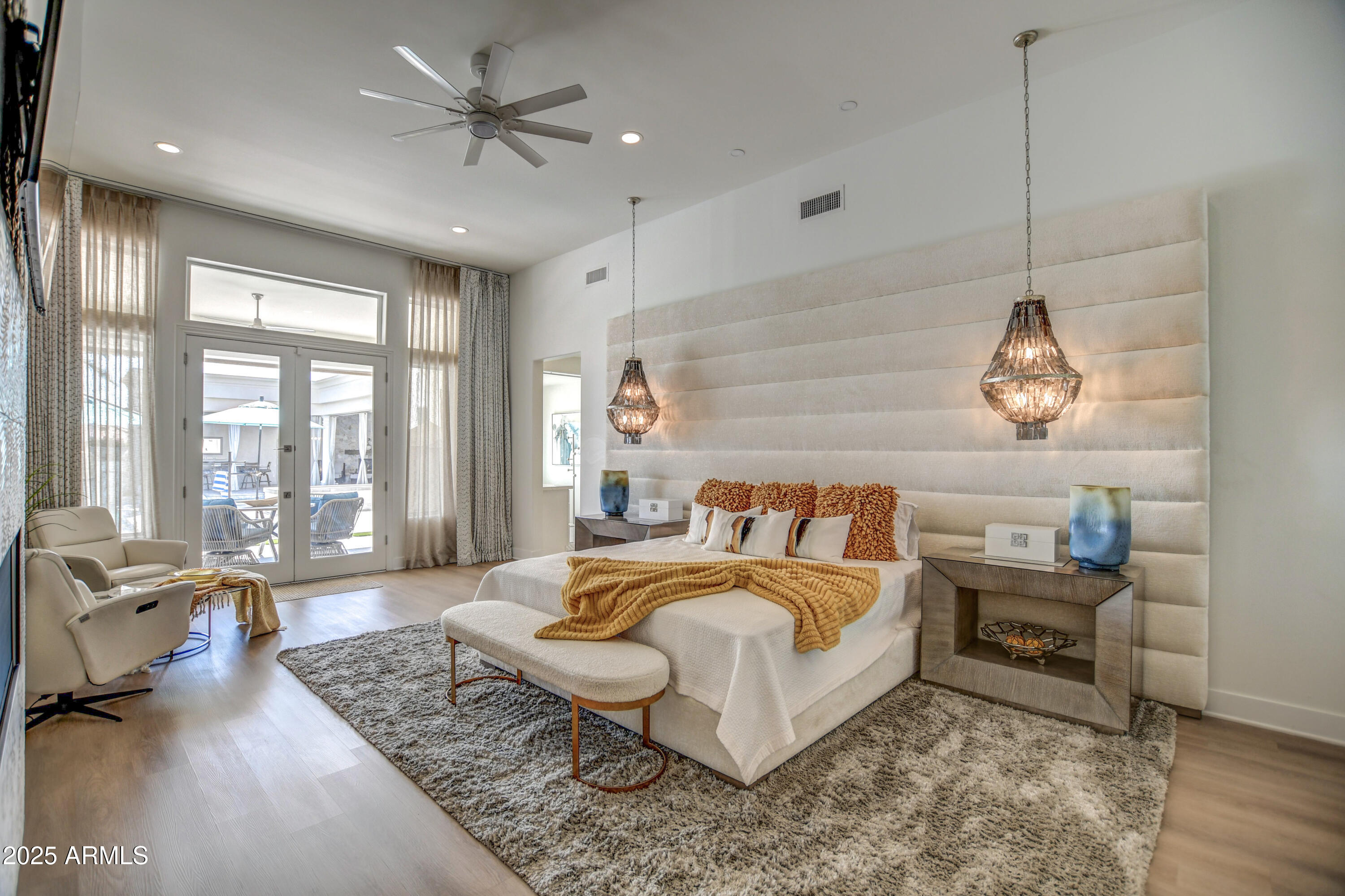 10651 East Cactus Road Scottsdale, AZ 85259 - Photo 56 of 126 Primary Bed 1