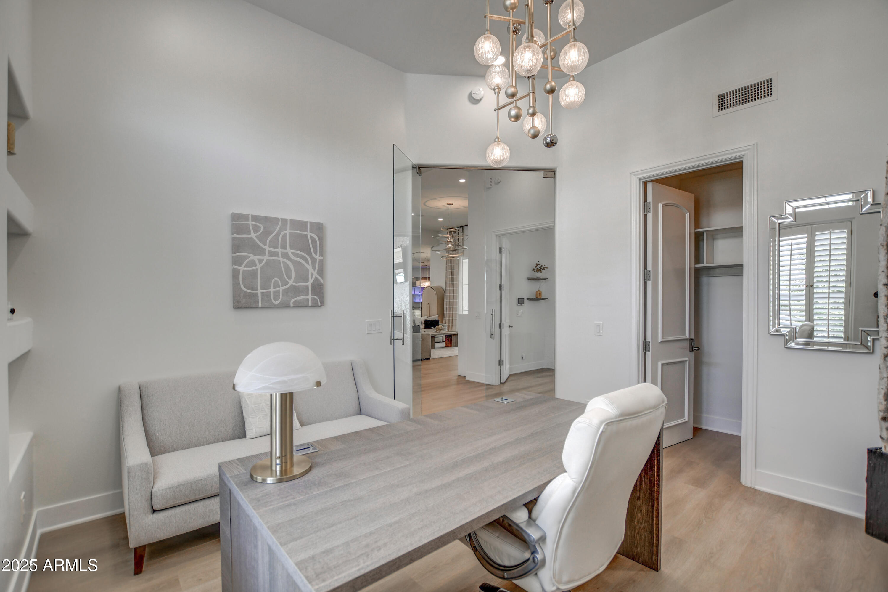 10651 East Cactus Road Scottsdale, AZ 85259 - Photo 75 of 126 Bed 2, 4