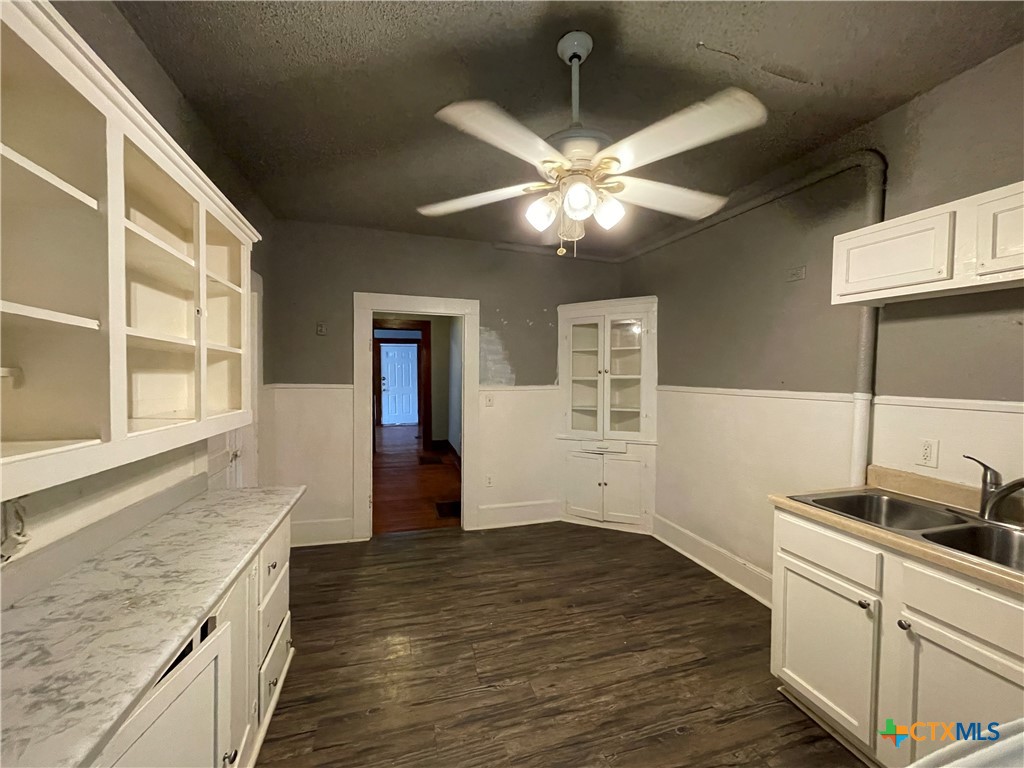 319 North 4th Street Temple, TX 76501 - Photo 10 of 25