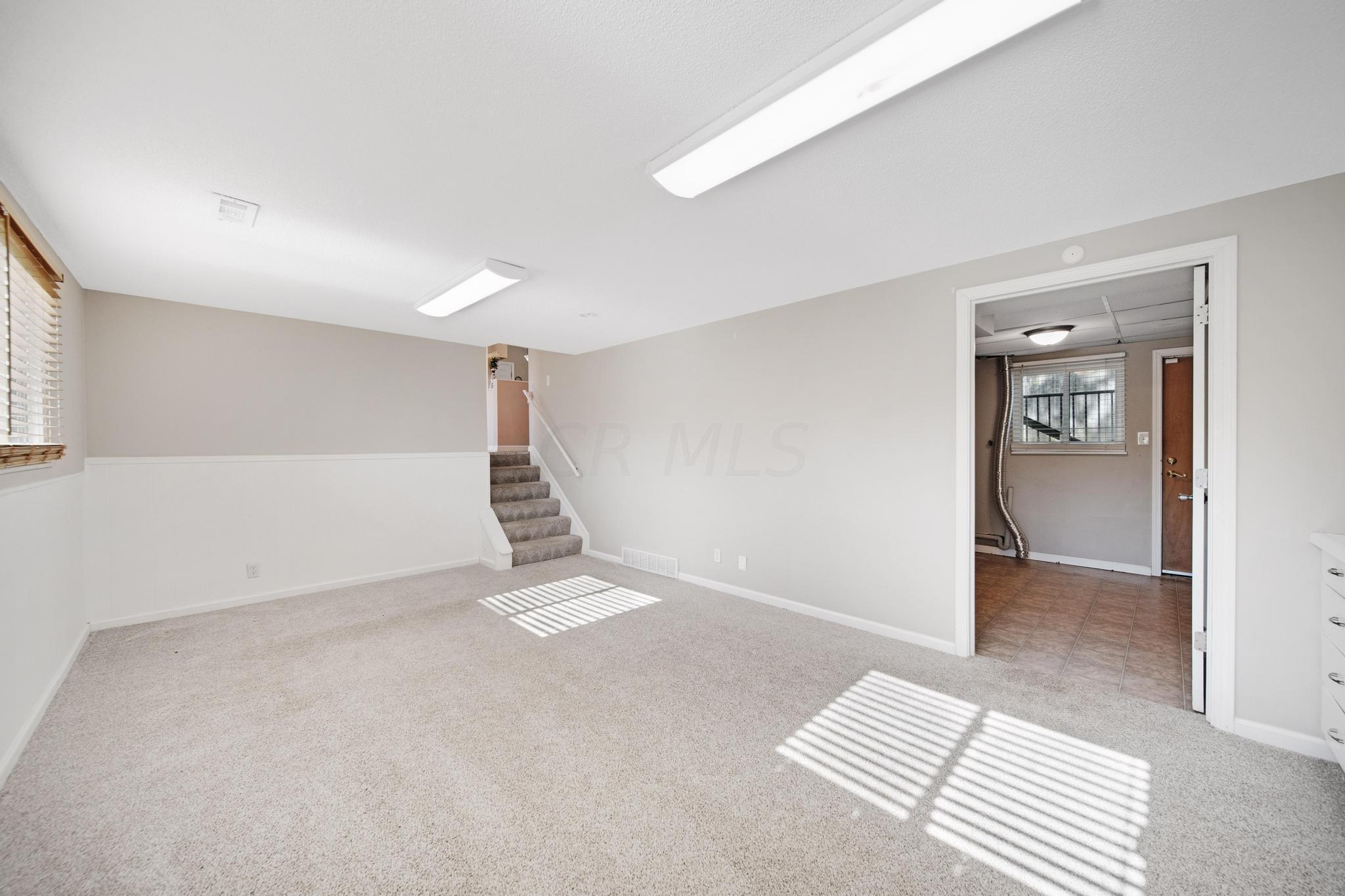 6649 Karl Road Columbus, OH 43229 - Photo 28 of 47 A7406338_39_40