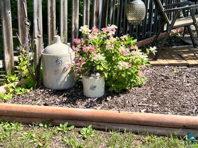 208 Norbakken Road Lutsen, MN 55612 - Photo 27 of 50 Hydrangea Bush
