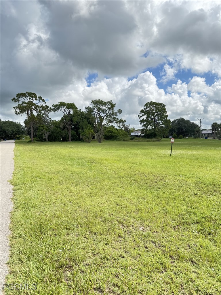 2091 Gardner Road Alva, FL 33920 - Photo 2 of 2