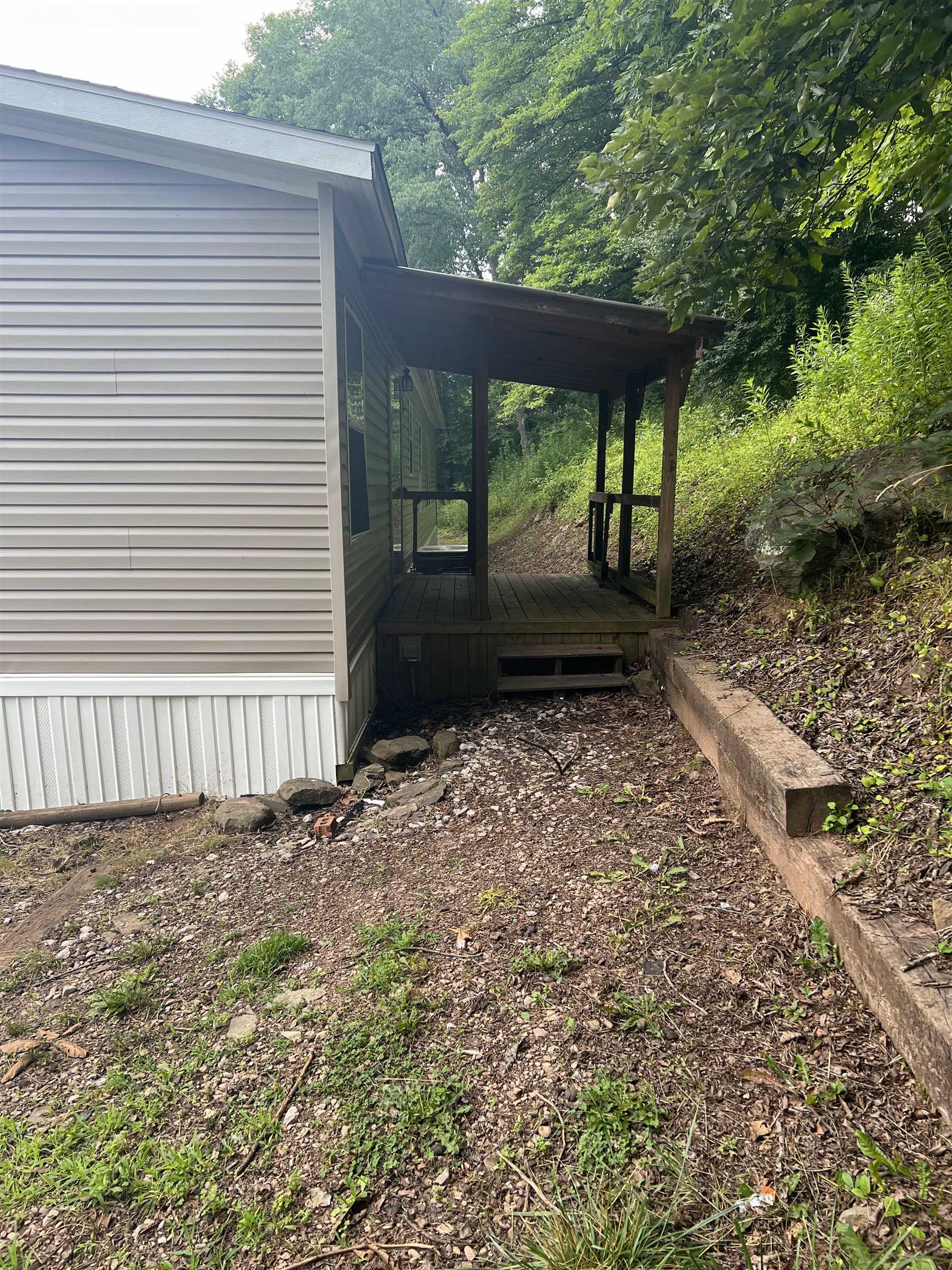 871 Co Rte 7/3 Charleston, WV 25312 - Photo 24 of 28