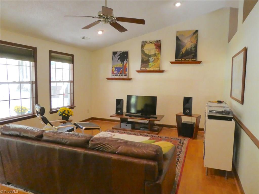 732 Princess Road Greensboro, NC 27455 - Photo 3 of 11 Gallery Image 3
