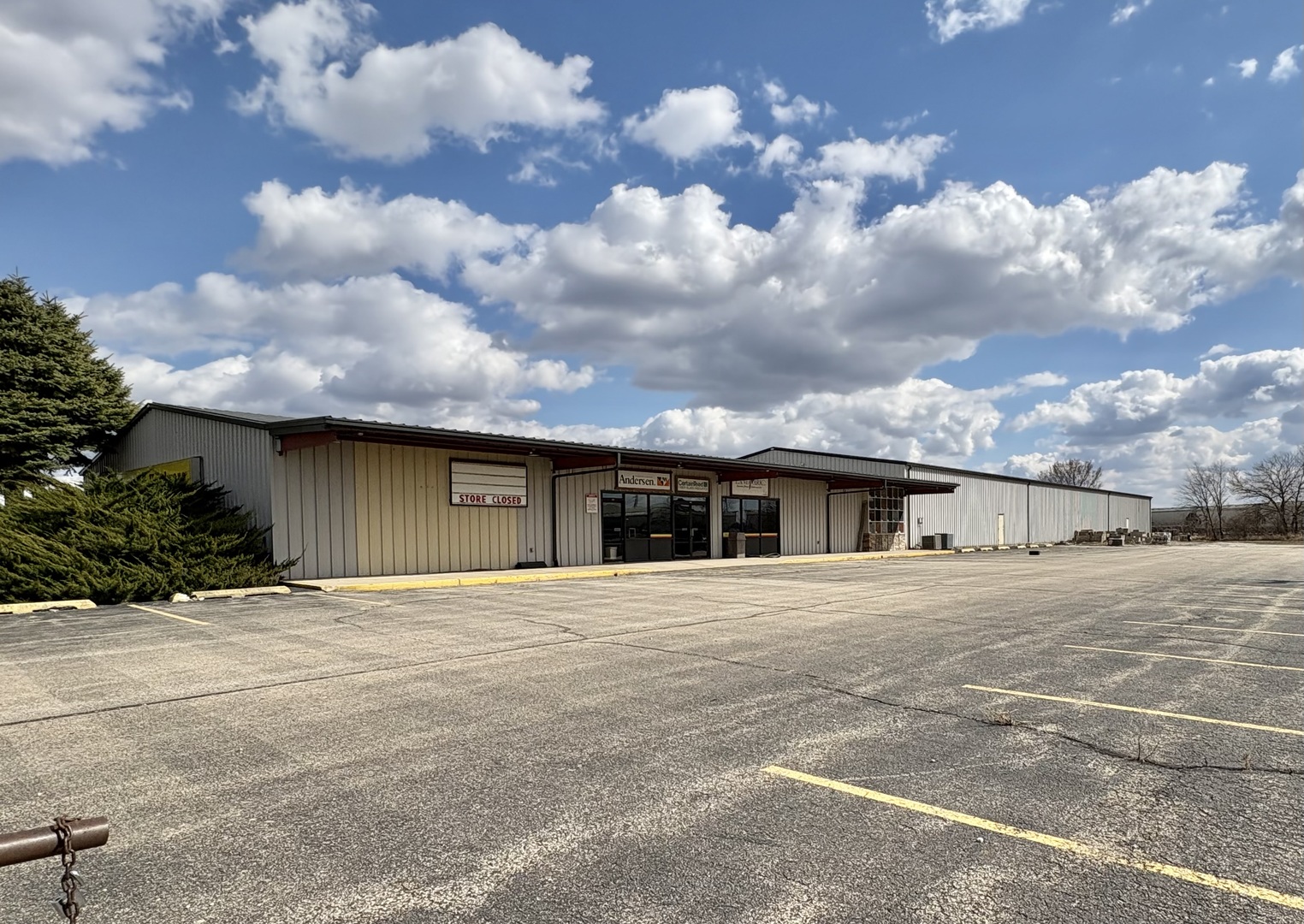 1021 North 2650th Road Ottawa, IL 61350 - Photo 2 of 14 a front view of house with yard and trees