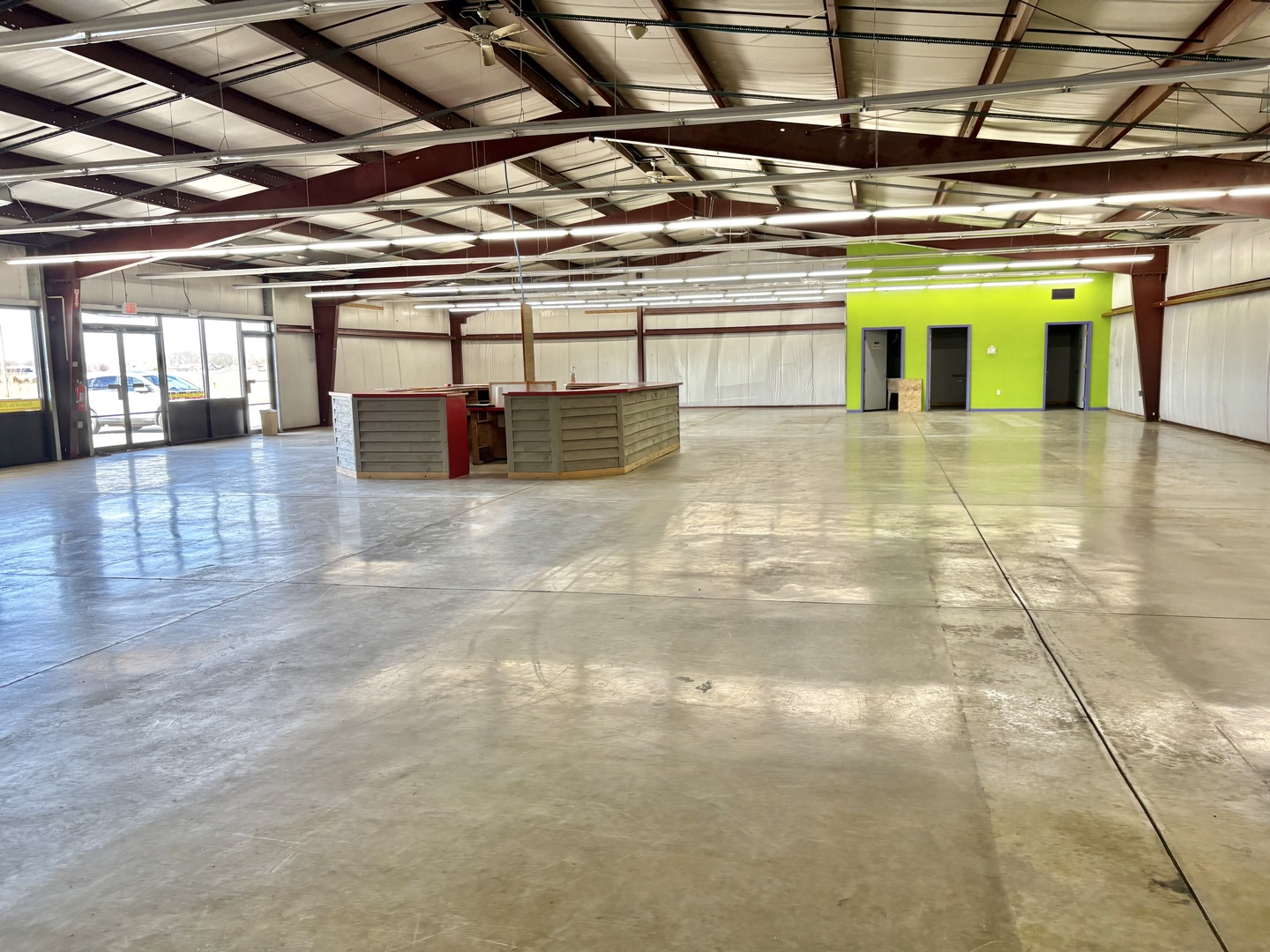 1021 North 2650th Road Ottawa, IL 61350 - Photo 7 of 14 a view of a room with stainless steel appliances