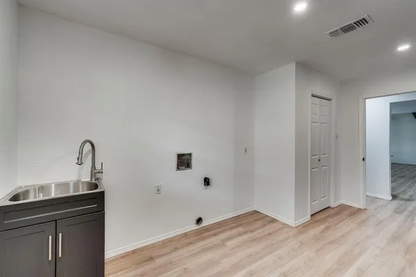 $3,200 | 3403 Sheffield Drive, Arlington, TX 76013