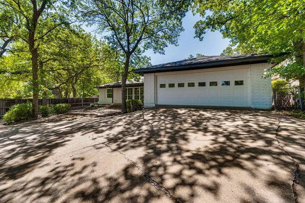 $3,200 | 3403 Sheffield Drive, Arlington, TX 76013