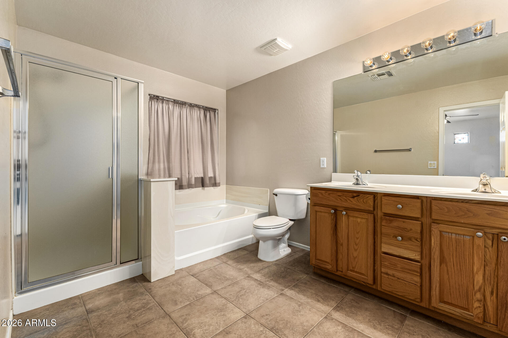 17755 West Hearn Road Surprise, AZ 85388 - Photo 17 of 36 17-Hearn