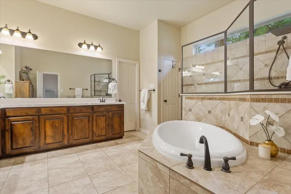 $549,000 | 910 Ridgeoak Drive, Belton, TX 76513