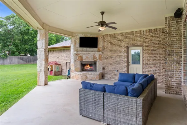 $549,000 | 910 Ridgeoak Drive, Belton, TX 76513