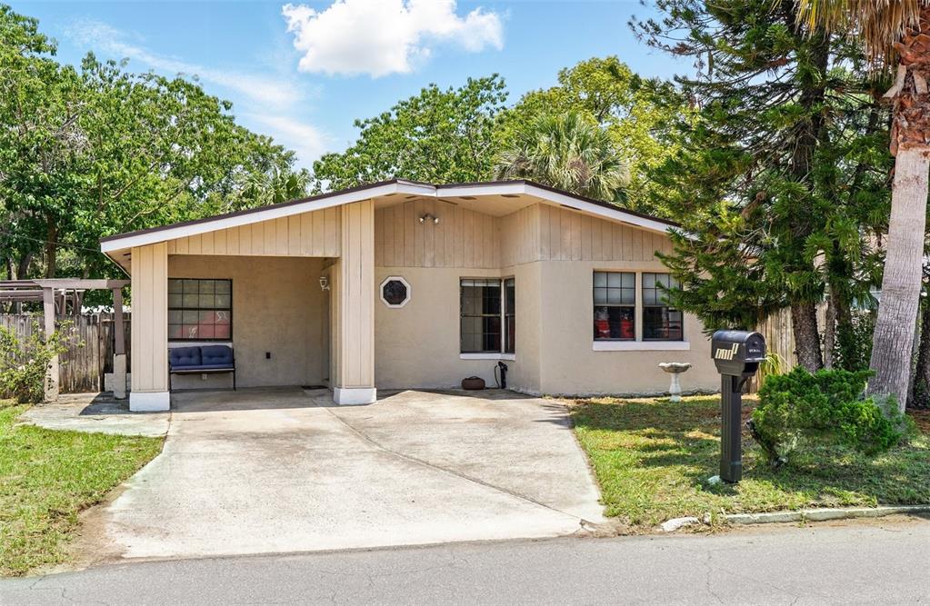 1111 Liberty Avenue Mount Dora, FL 32757 - Photo 2 of 25