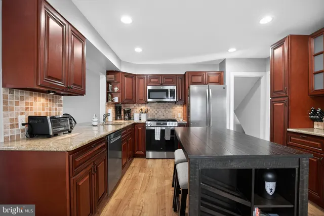 $585,000 | 236 Hickory Road, Warminster, PA 18974