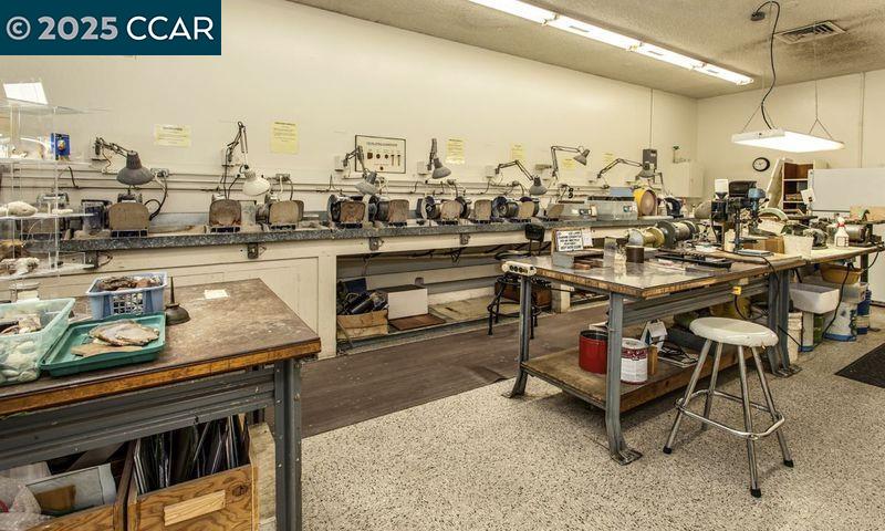 1832 Golden Rain Road, Unit 6 Walnut Creek, CA 94595 - Photo 27 of 36 a view of a kitchen with furniture and stove