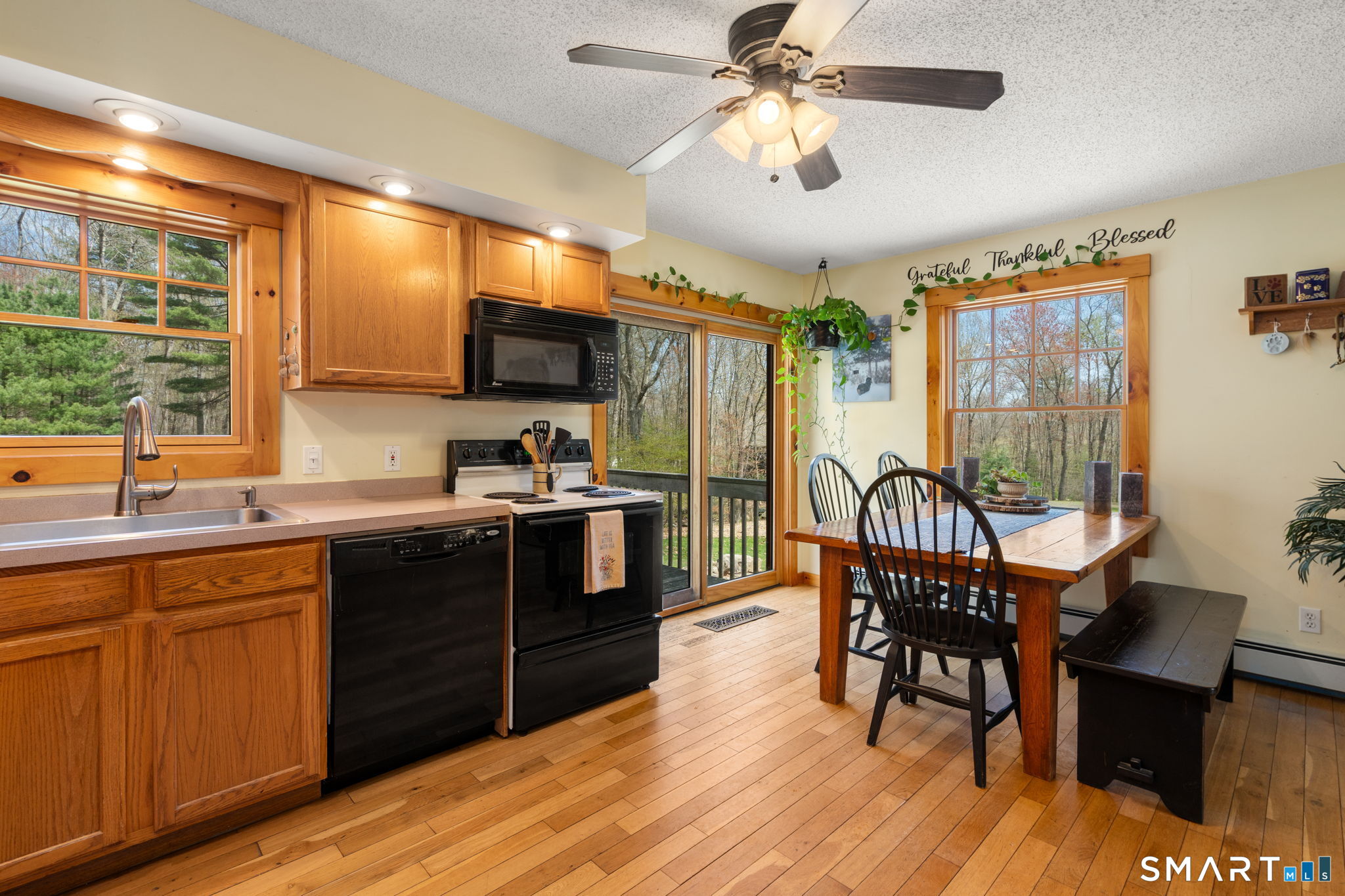 49 Schoolhouse Road Ellington, CT 06029 - Photo 8 of 40