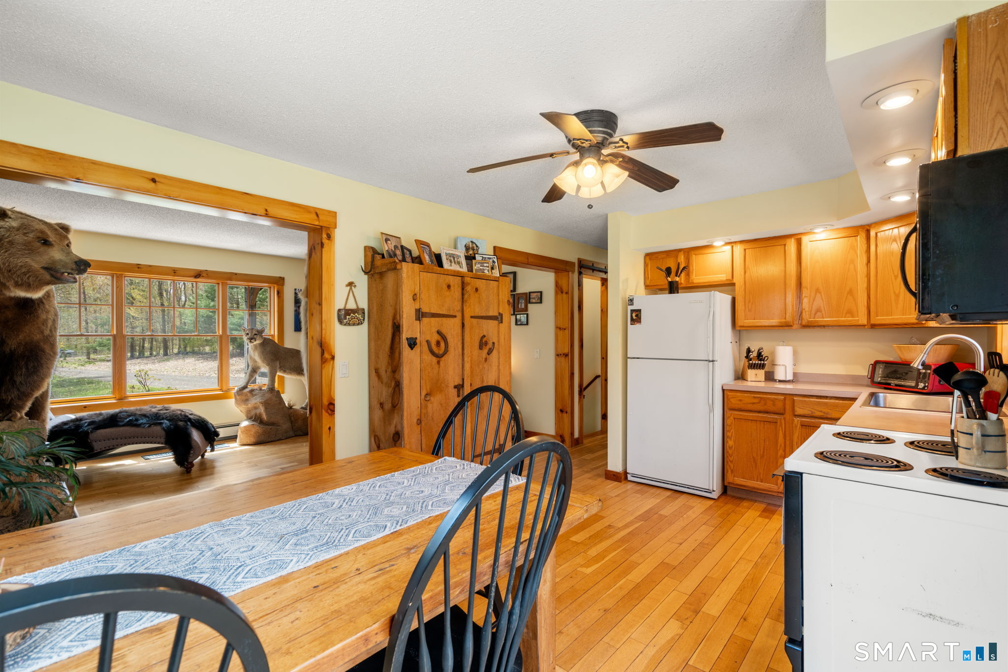 49 Schoolhouse Road Ellington, CT 06029 - Photo 9 of 40