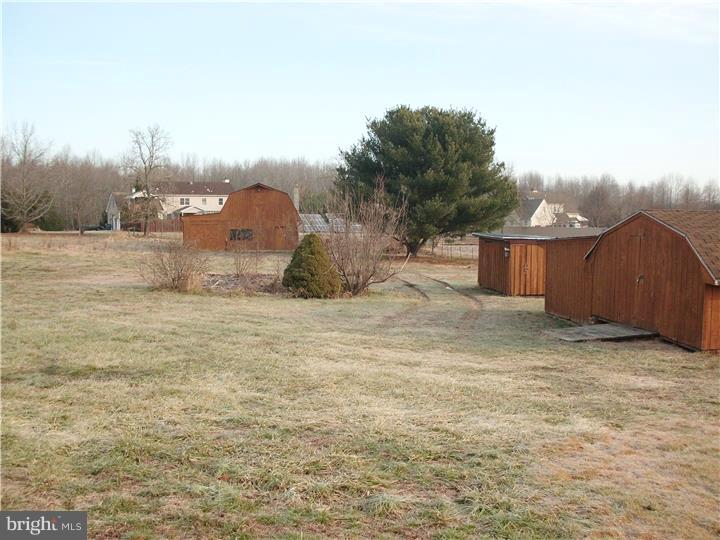 473 Howell School Road Bear, DE 19701 - Photo 2 of 10 Gallery Image 2