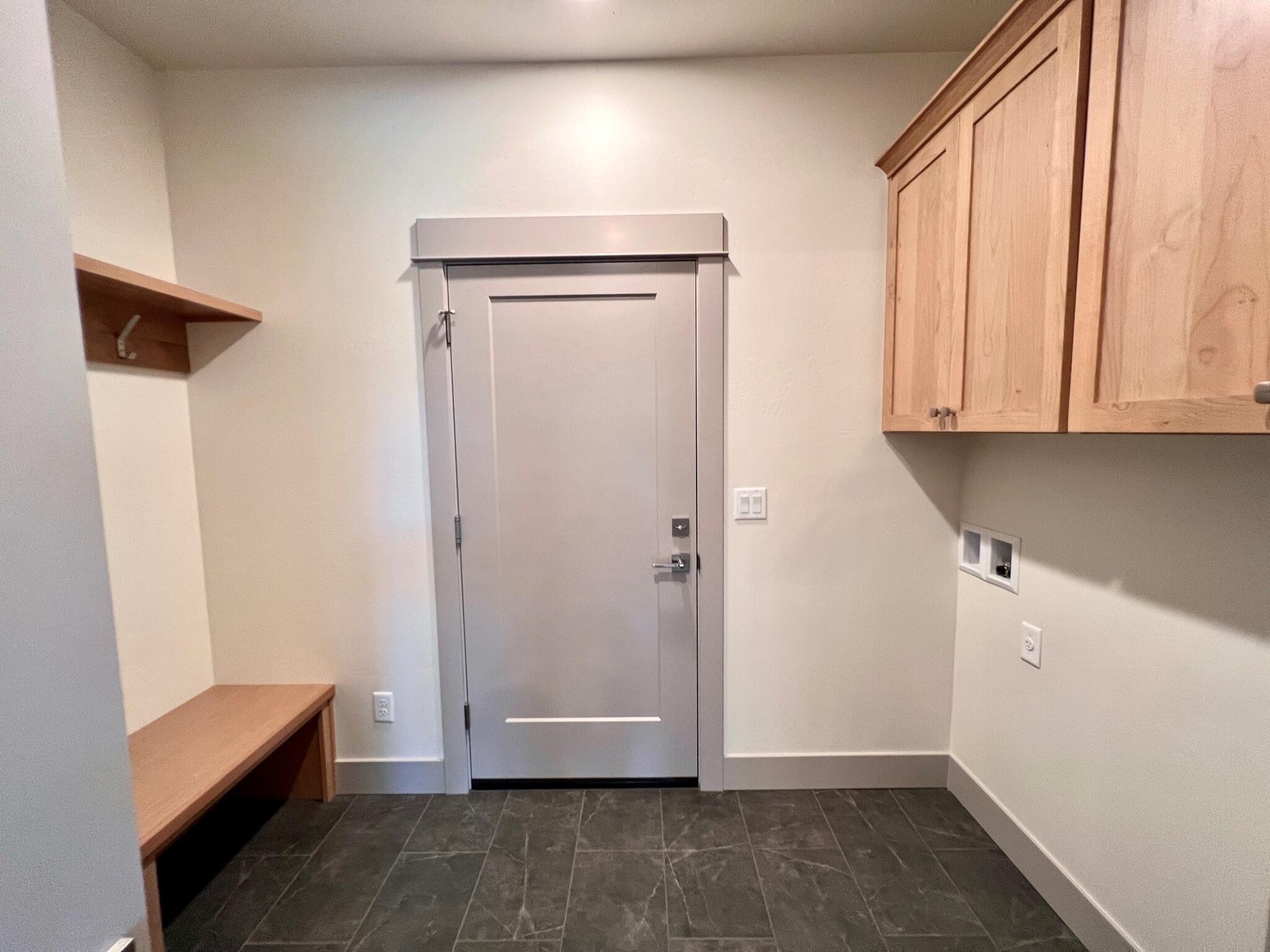 355 Randy Street Ashland, OR 97520 - Photo 15 of 35 Laundry Room