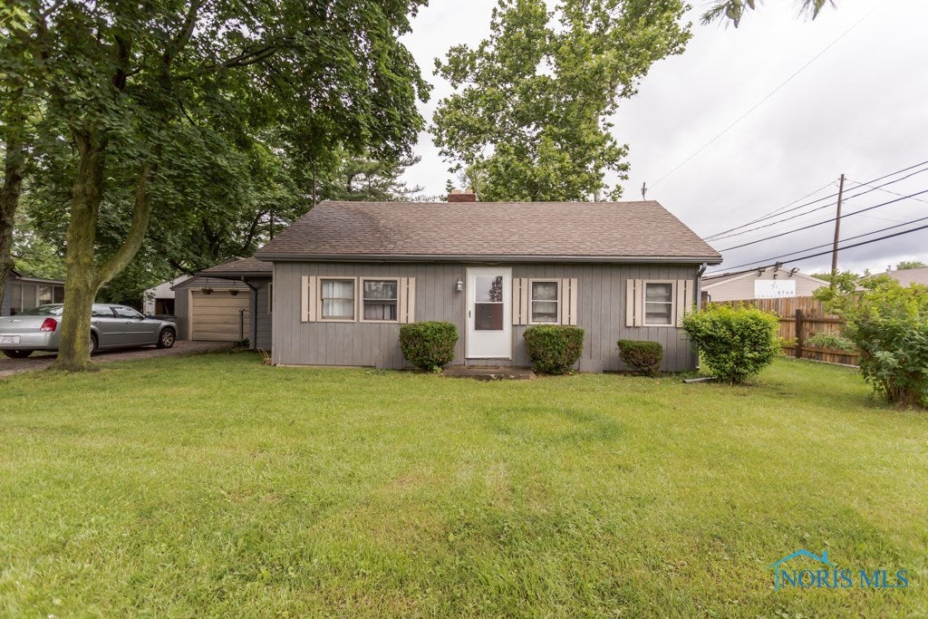 607 Eckel Road Perrysburg, OH 43551 - Photo 1 of 22 Gallery Image 1