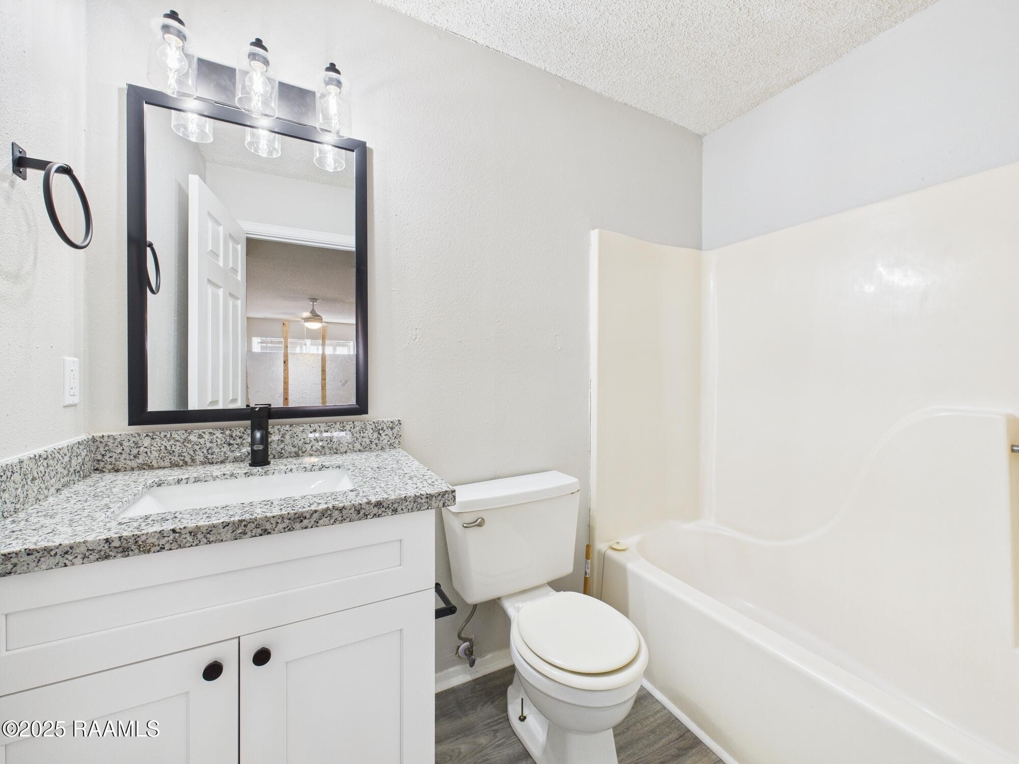 107 Meudon Street, Unit B Duson, LA 70529 - Photo 12 of 18 CAM04246G0-PR0173-STILL012