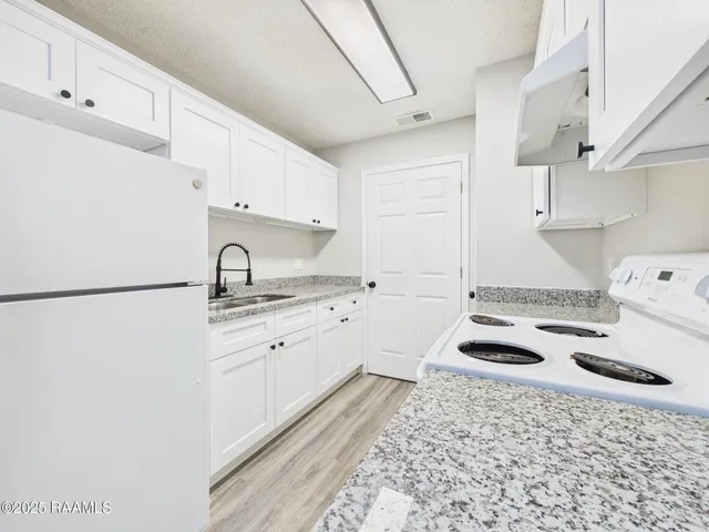 $850 | 107 Meudon Street, Unit B, Duson, LA 70529