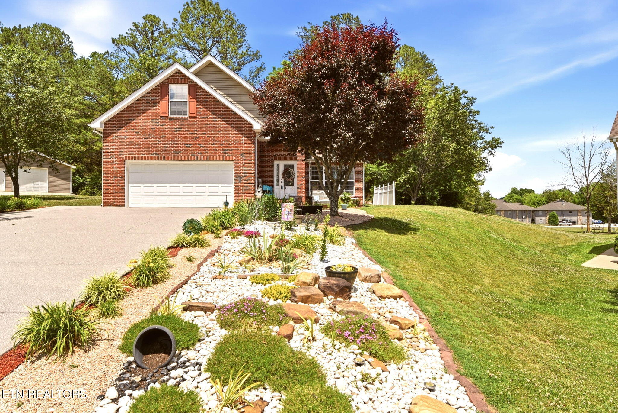 221 Sweetgum Lane Oak Ridge, TN 37830 - Photo 1 of 38 1-web-or-mls-DSC_9576