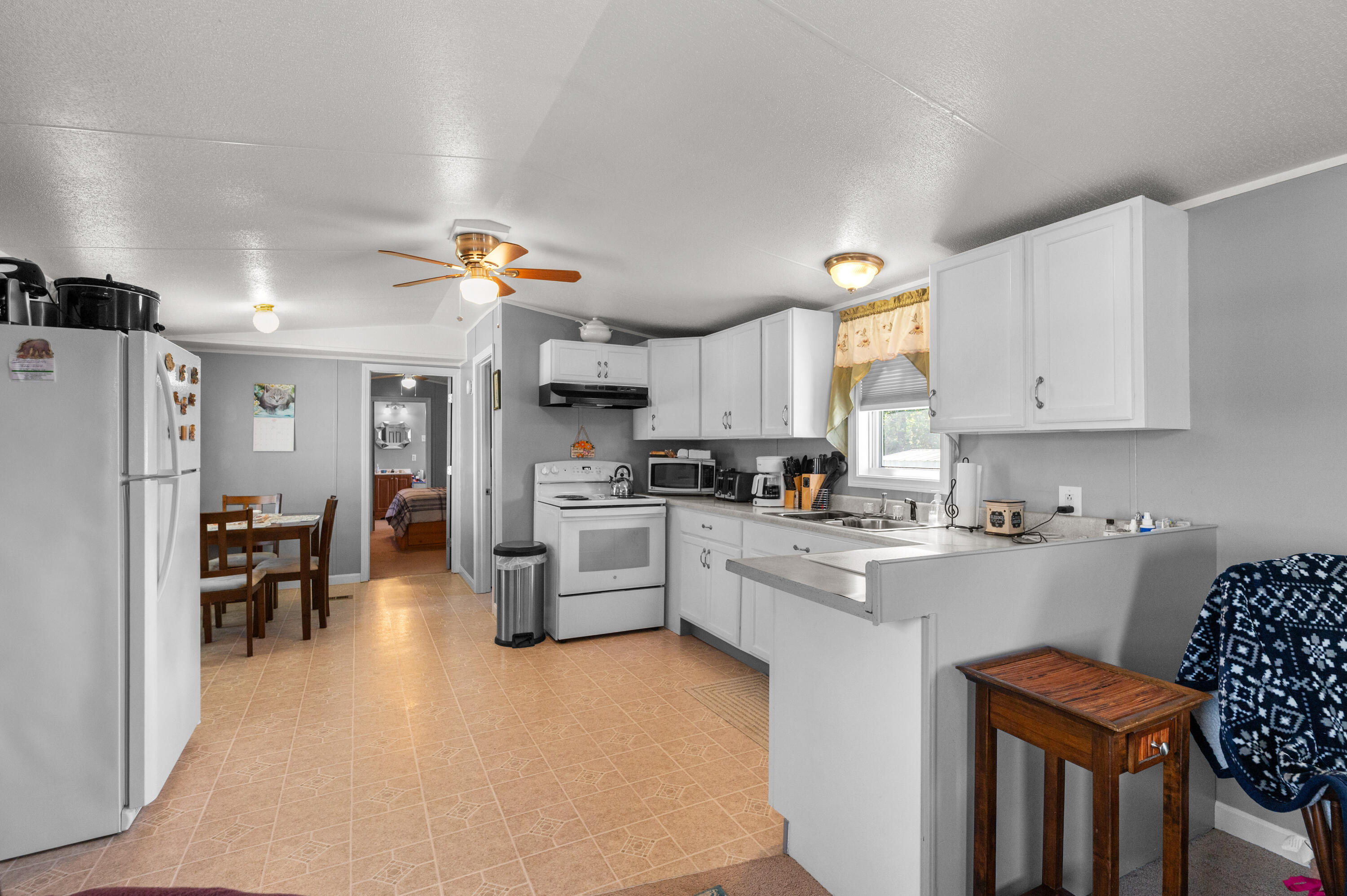 9 Long Avenue Clinton, ME 04927 - Photo 16 of 31 Kitchen