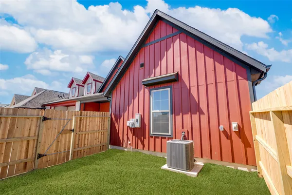 $315,400 | 363 Legacy Point, Unit A, Sealy, TX 77474