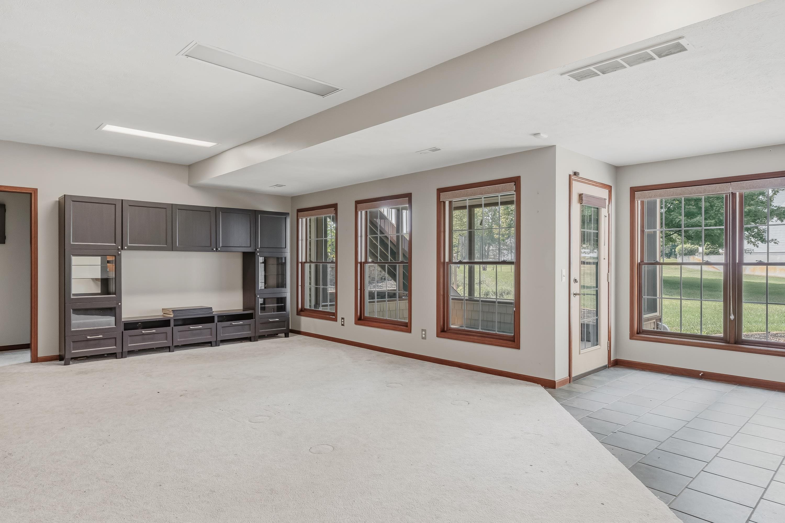 105 South Hunters Ridge Warsaw, IN 46582 - Photo 21 of 36 Gallery Image 21