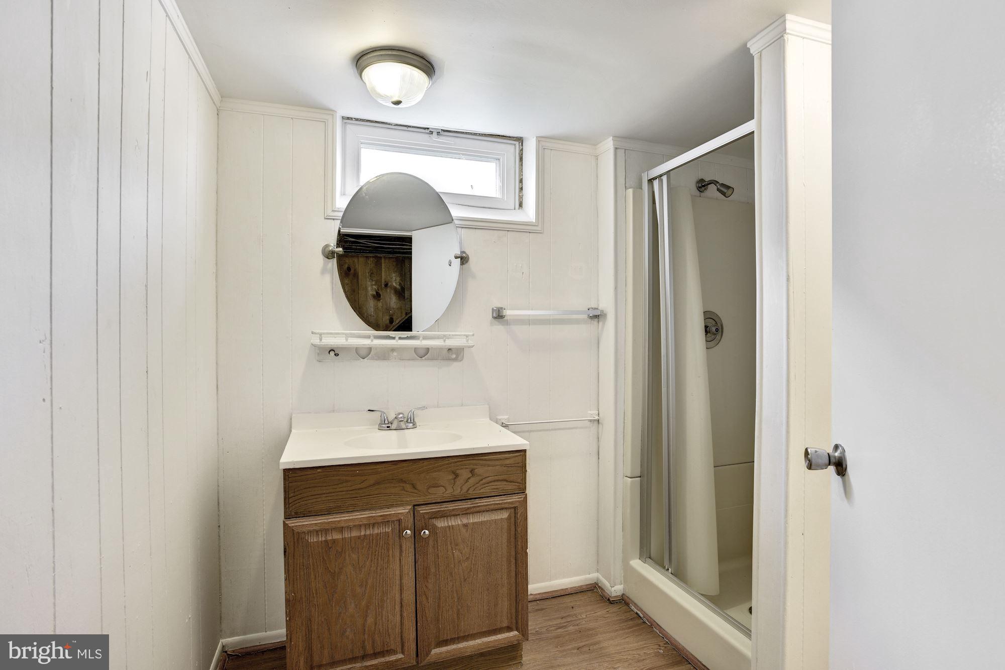 4226 Thorncliff Road Baltimore, MD 21236 - Photo 20 of 28 Full Bath