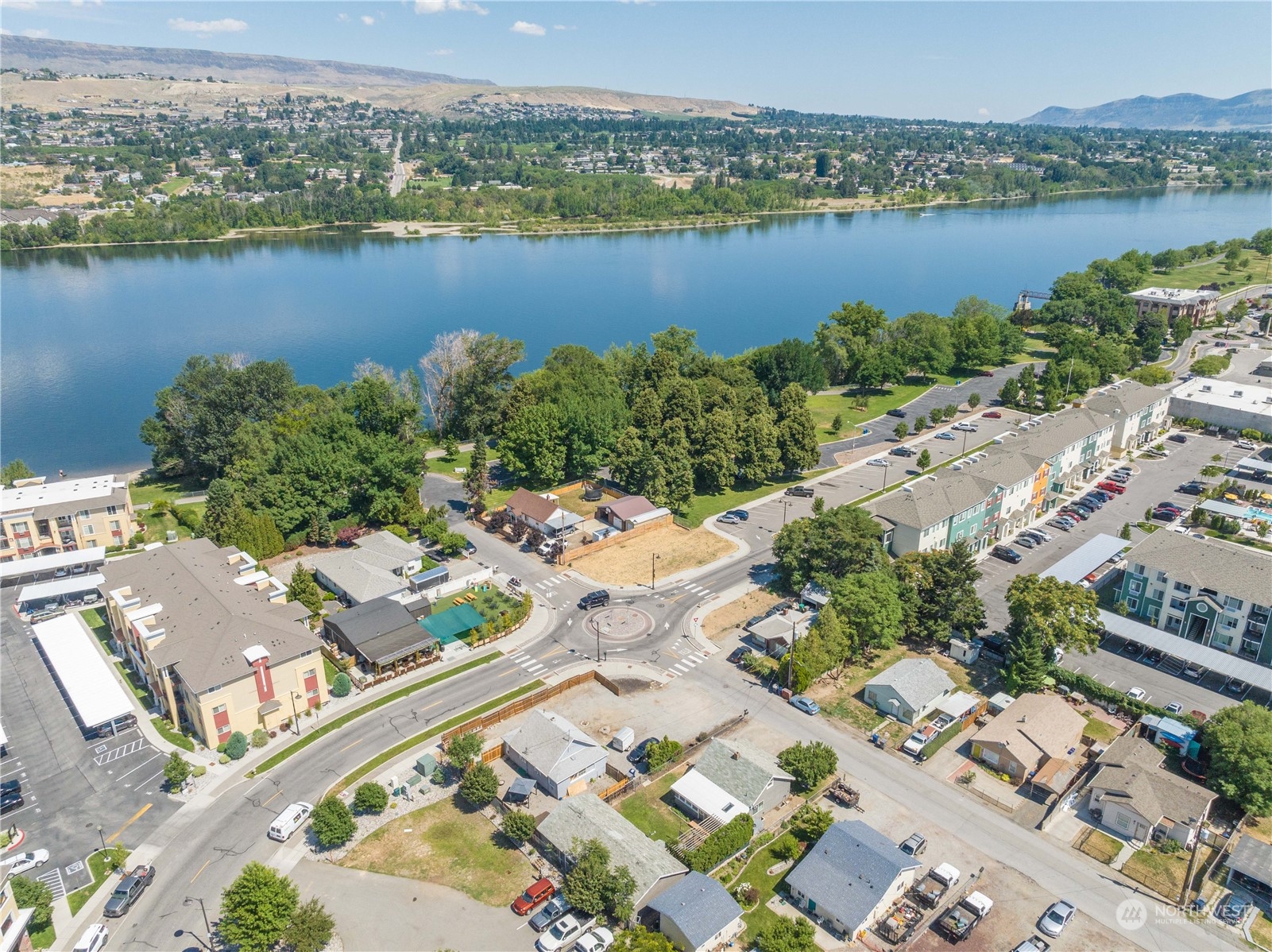100 East Island View Street Wenatchee, WA 98801 - Photo 3 of 40 a view of a lake with a city