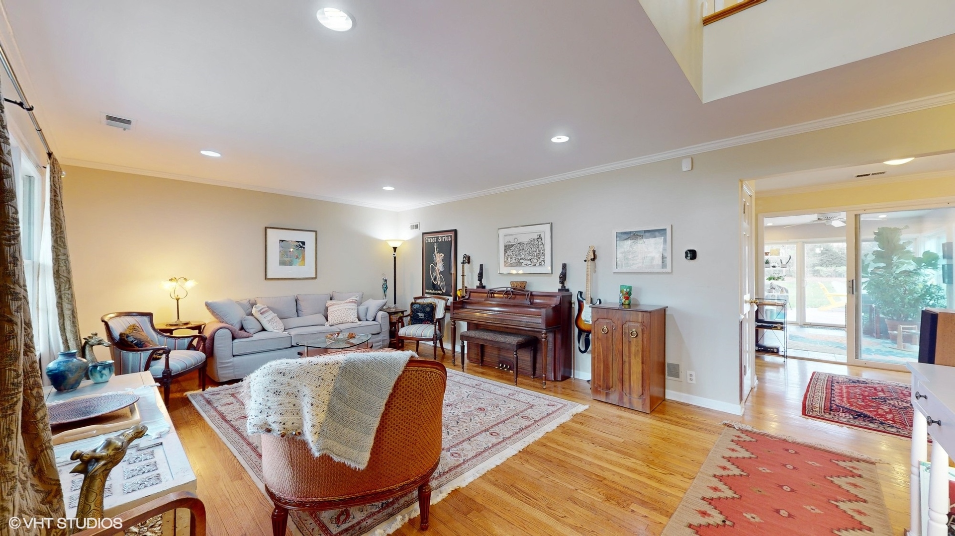 1925 Maple Place Riverwoods, IL 60015 - Photo 5 of 59 a living room with lots of furniture and a table