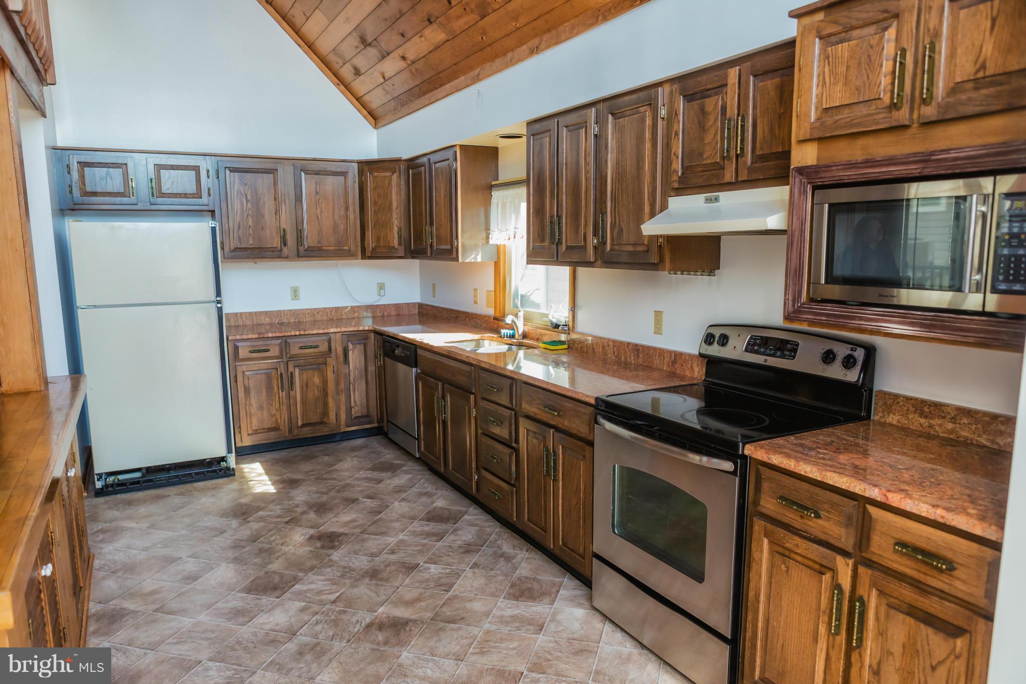 703 South Surf Road Ocean City, MD 21842 - Photo 8 of 13 Kitchen