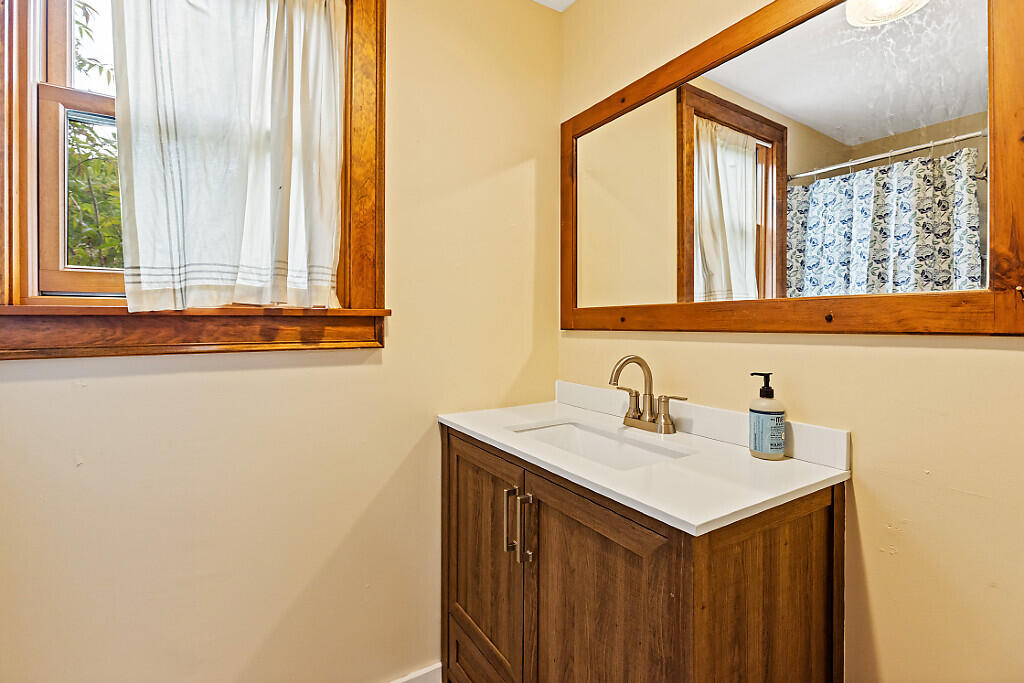 44 South Stanley Hill Road China, ME 04358 - Photo 17 of 54 04_BP5A5813_DxO_mls