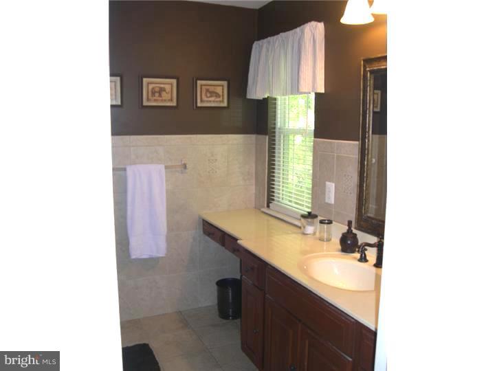 1705 Wrightfield Road Yardley, PA 19067 - Photo 14 of 25 Master Bathroom
