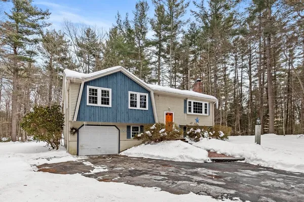 $487,500 | 43 Shattuck Street, Pepperell, MA 01463
