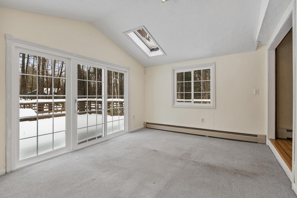 43 Shattuck Street Pepperell, MA 01463 - Photo 14 of 38