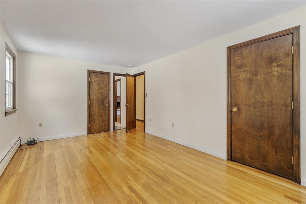 43 Shattuck Street Pepperell, MA 01463 - Photo 17 of 38