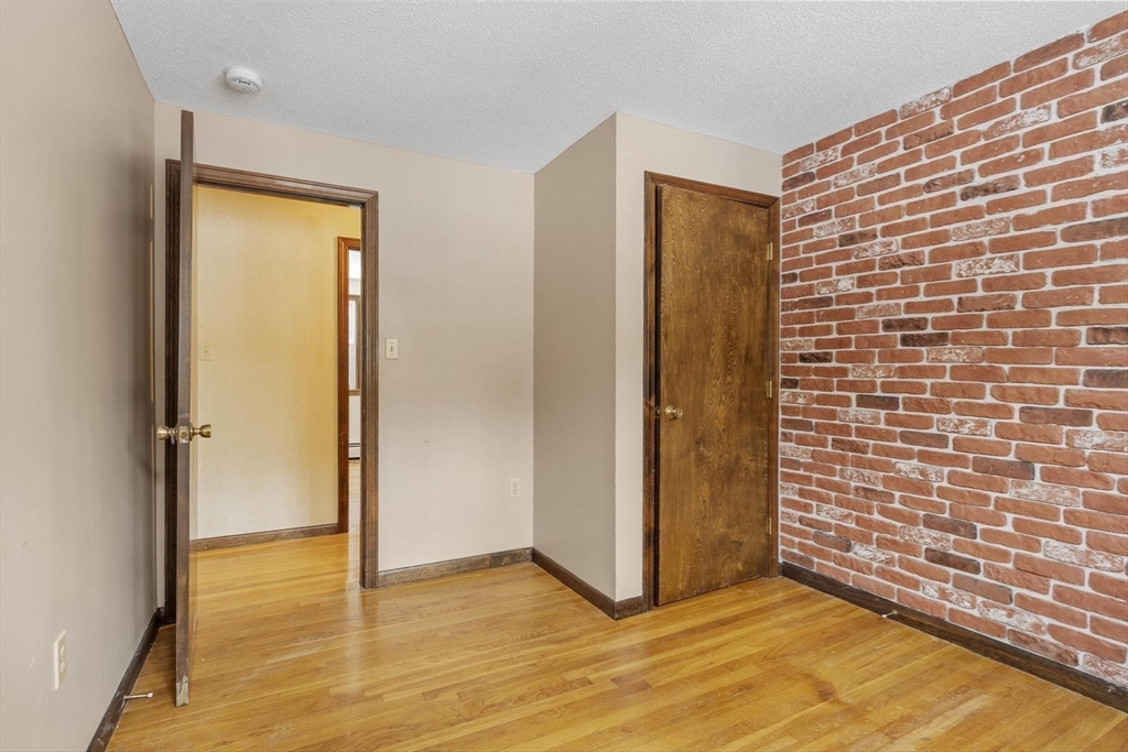 43 Shattuck Street Pepperell, MA 01463 - Photo 21 of 38