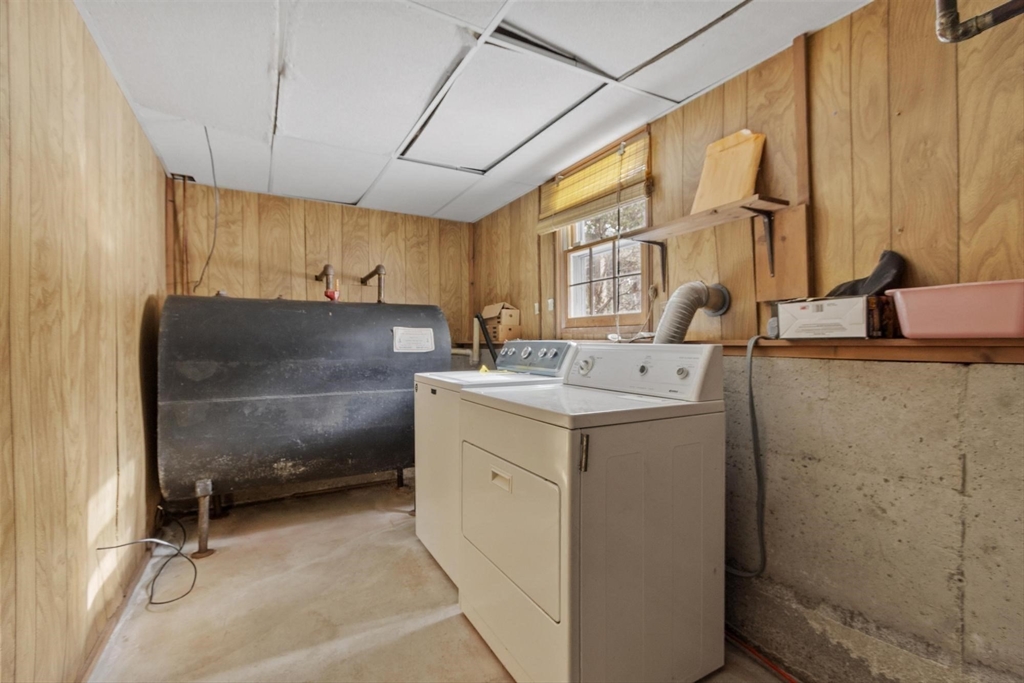 43 Shattuck Street Pepperell, MA 01463 - Photo 27 of 38